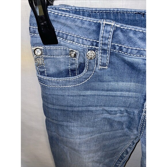 Miss Me Women’s Midrise Capris Size 28x22 Blue Rodeo Cowgirl Western City - Picture 5 of 12
